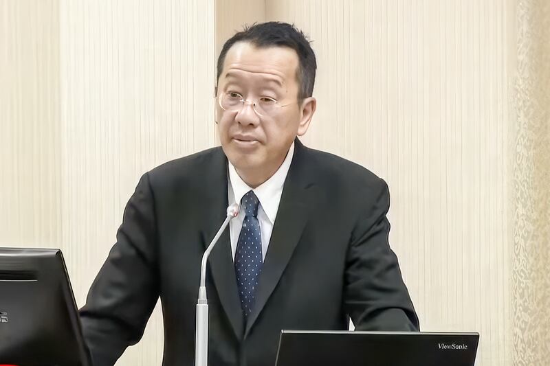 國防部長顧立雄認為，中國對台軍事演習都屬於灰色地帶侵擾。（立法院議事直播截圖）